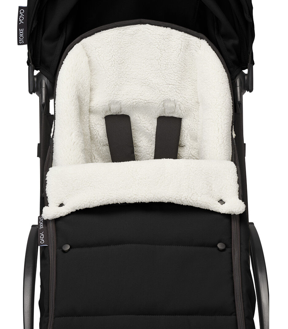 Stokke® YOYO3® 6+ Black. Footmuff first button, detail. galery image 5